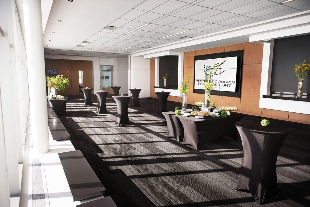 Four Points By Sheraton Convention Centre 4*