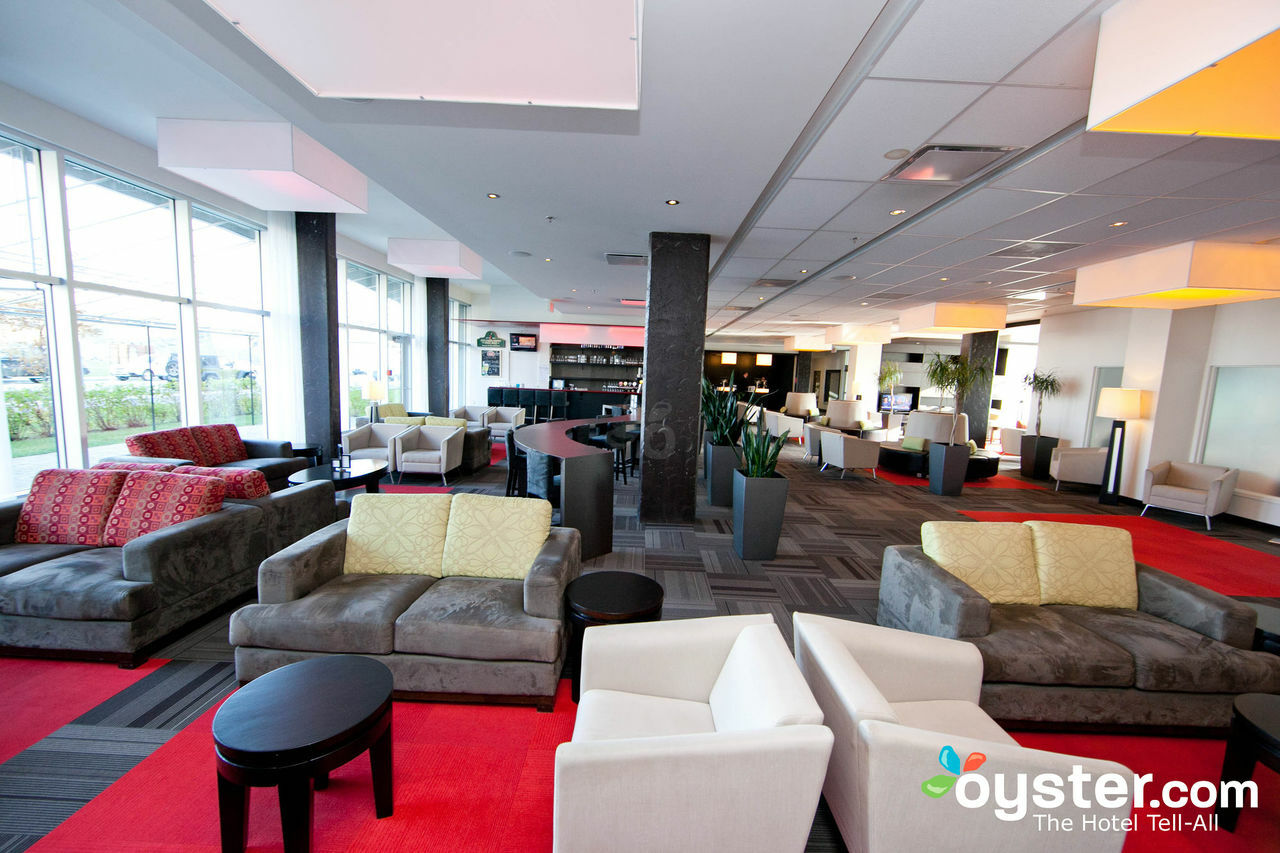 Hotel Four Points By Sheraton Convention Centre 4*